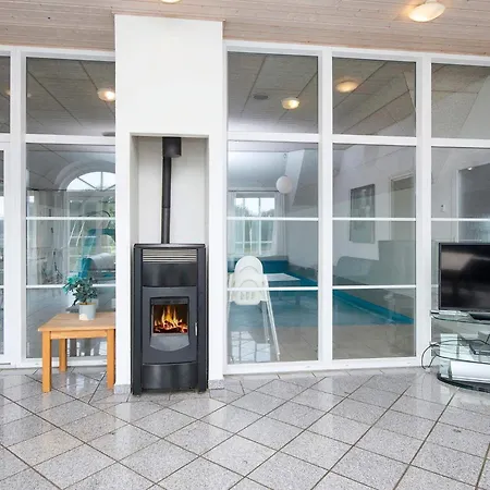 Luxury Pool House Retreat - By Traum